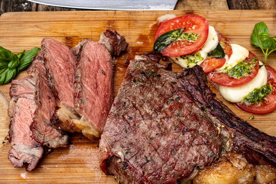 Cote de boeuf met knoflook