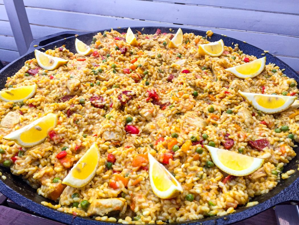 Paella met Kip en Chorizo
