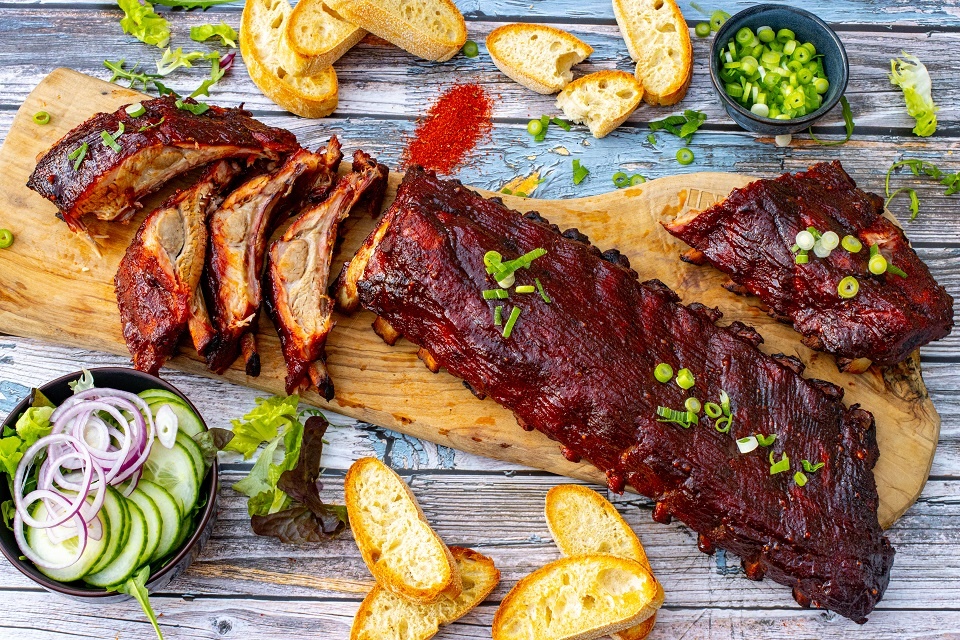 sticky dikbevleesde spareribs