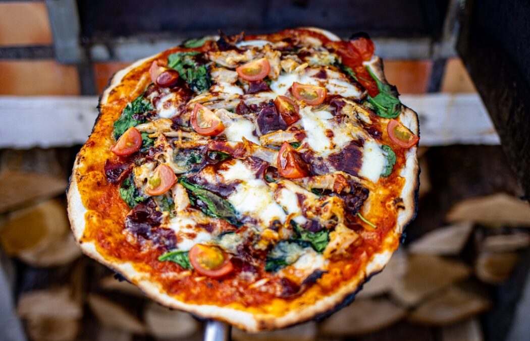 pulled chicken pizza