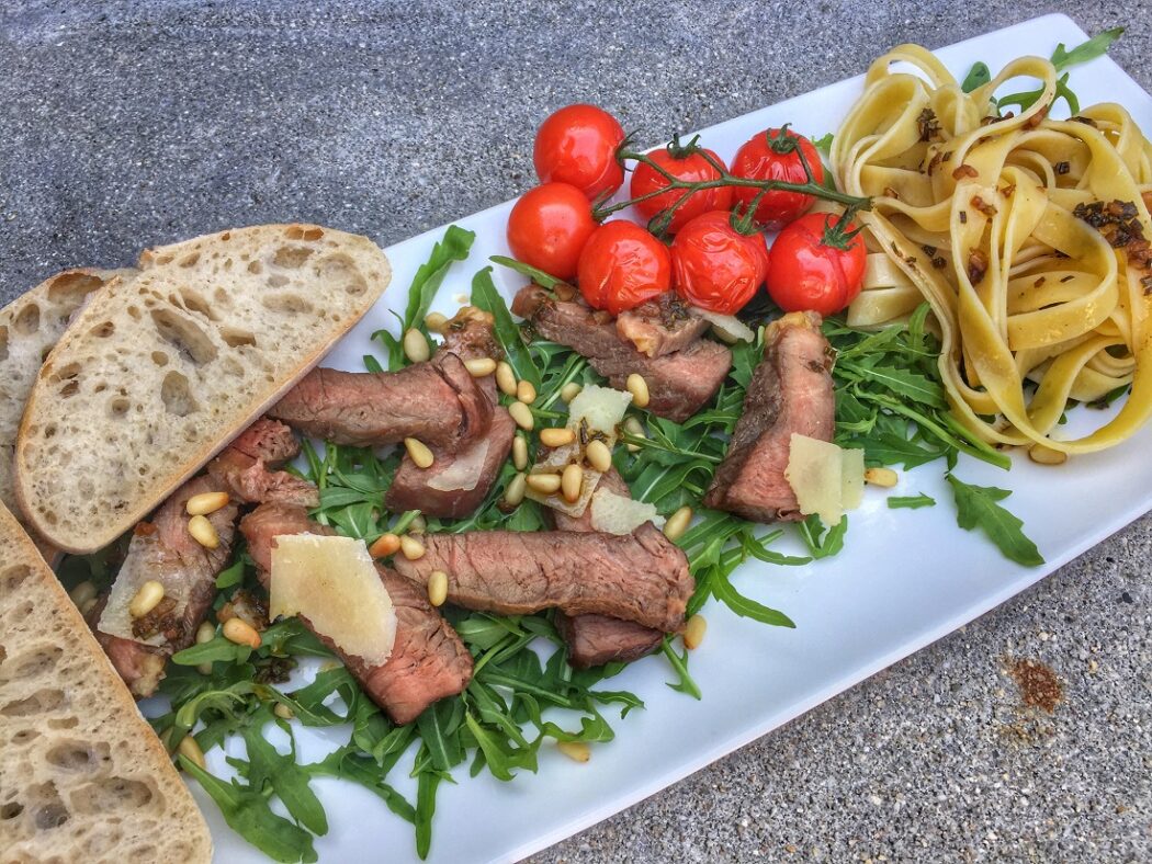 gegrilde entrecote met tagliatella