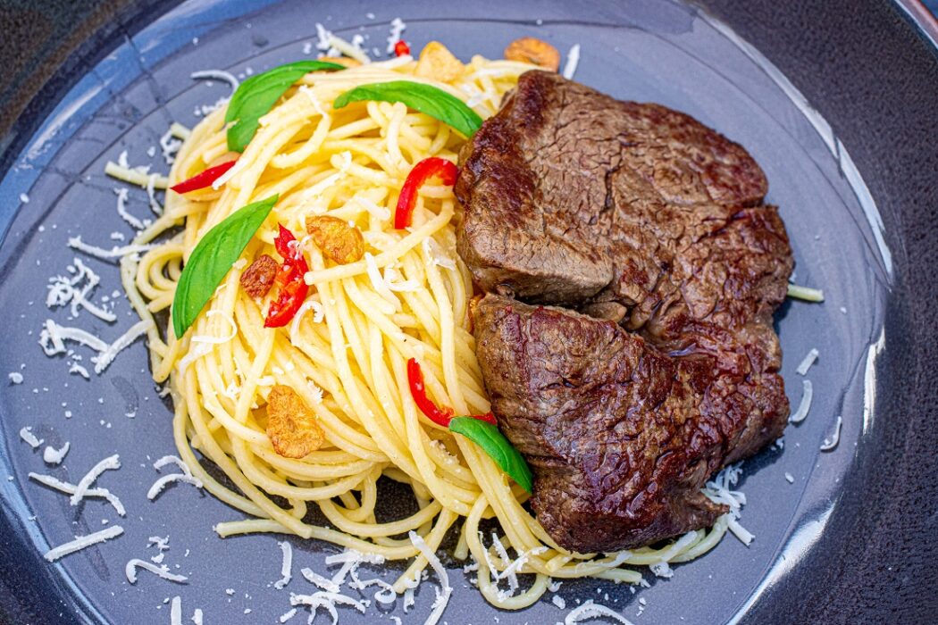 pasta met knoflook en olijfolie