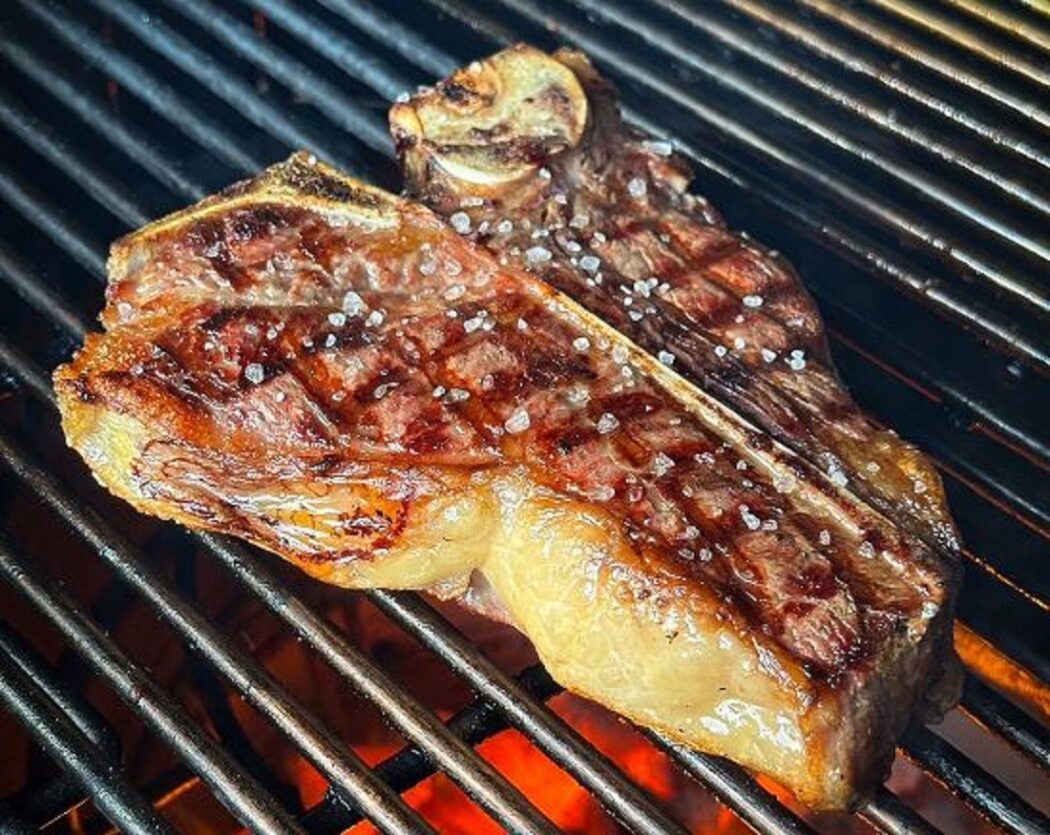 T-bone op de grill